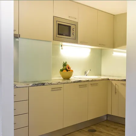 Aparthotel Aqualuz By The Editory 4*