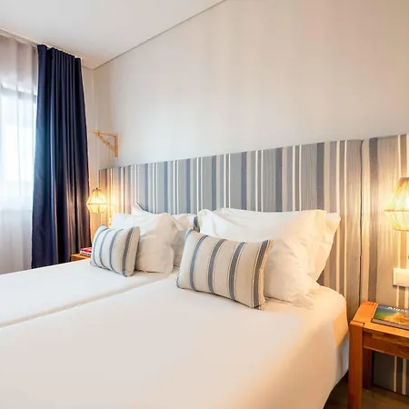 Aparthotel Aqualuz By The Editory 4*