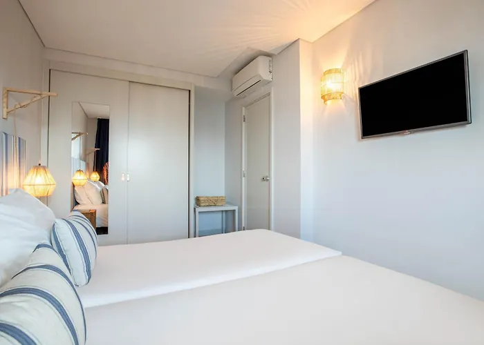 Hotel apartamentowy Aqualuz By The Editory