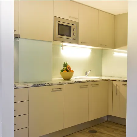 Apartmanhotel Aqualuz By The Editory 4*