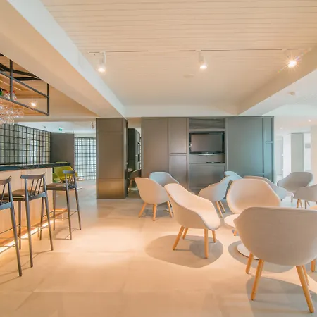 Apartmanhotel Aqualuz By The Editory
